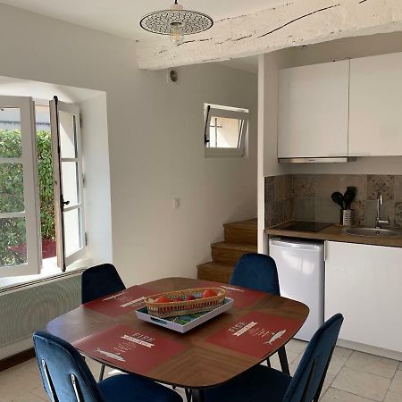 Les Cigales LʼIsle-sur-la-Sorgue Exterior foto
